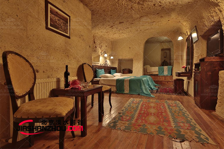 上海外灘仿真洞穴轟趴館室內裝飾設計