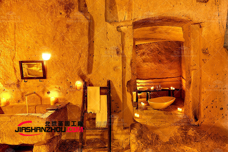 廣州卡麗皇家酒店人造洞穴衛(wèi)浴情侶共浴浪漫選