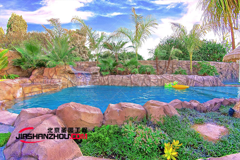 徐州萬(wàn)達(dá)廣場(chǎng)人工TCP塑石假山景觀工程開工