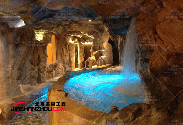 蚌埠市巴拉巴拉育兒中心室內塑石假山水池制作中