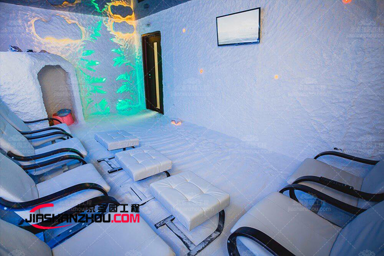 仿真鹽洞酒店將現代元素與傳統f 格的細節相結合