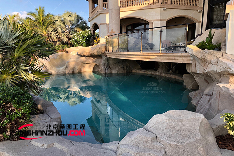 寧波寶勝小區塑石假山水池景觀緊張施工中