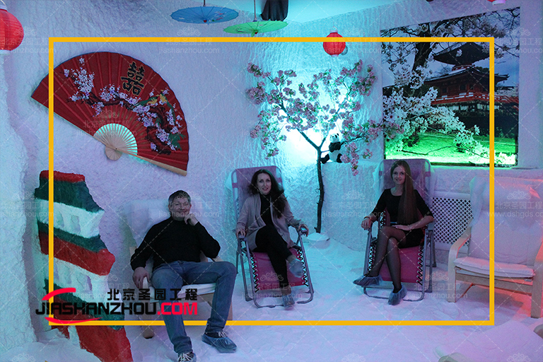 自然洞穴式主題鹽療房鹽壁燈應該與墻壁顏色的效果相輔相成