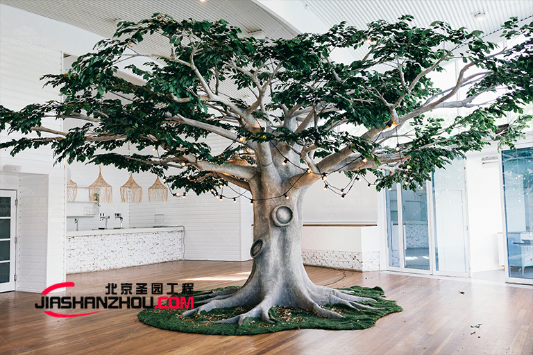 不懼陽光直射的室內(nèi)仿真樹植物低維護(hù)不耗力