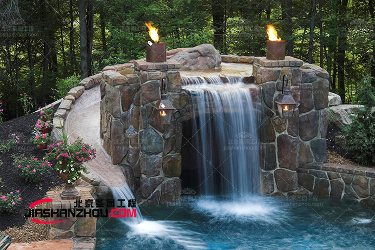 北京廠家分享如何防止水泥塑石假山景觀表面層掉色方法