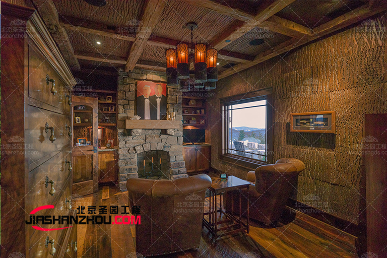 云南仿真樹皮屋民俗客棧讓人感覺堅實 安心 舒適