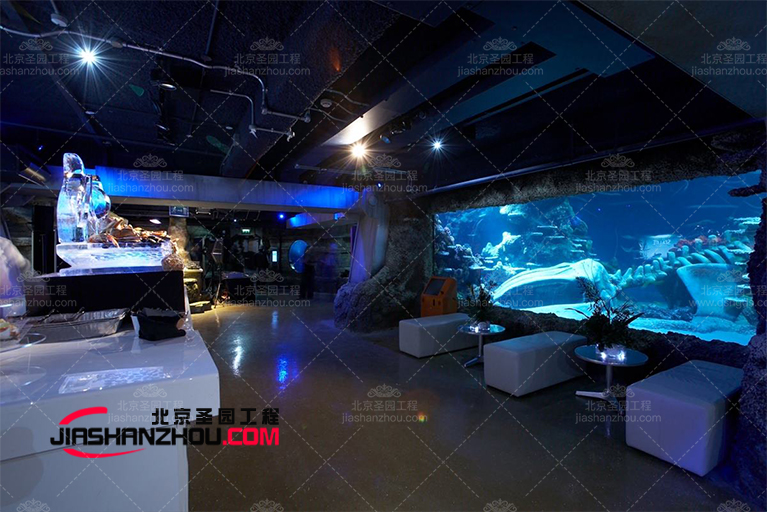 受益于大量自然創(chuàng)意靈感的山西仿天然山洞酒吧設計布局