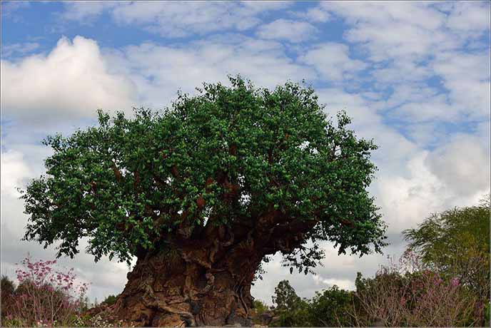 為什么現在會出現這么多仿真樹景觀呢？原因是什么？