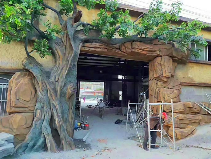 生態園大門新穎多變的外觀受到游客們的熱捧