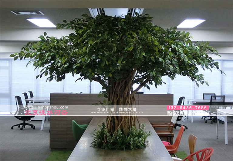 仿真樹幾乎不需要繁瑣的養護一年四季常青