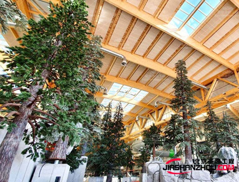 如果人們需要移動(dòng)仿真樹，應(yīng)該注意輕拿輕放避免過(guò)度拉扯或扭曲