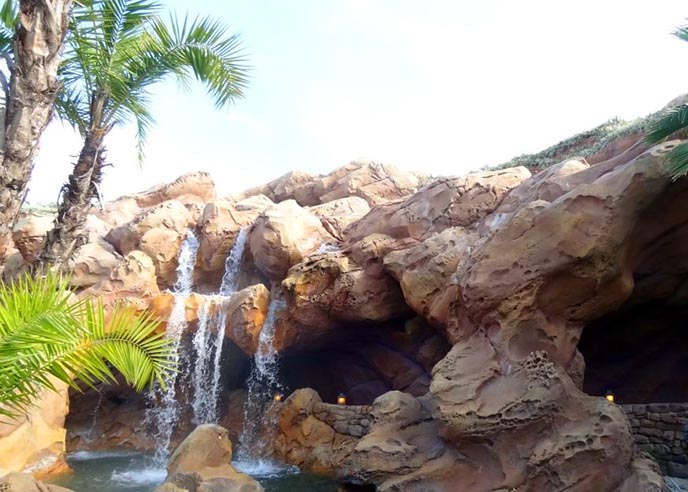 園林設(shè)計(jì)推薦 多款園林人造景觀水泥假山任你挑選