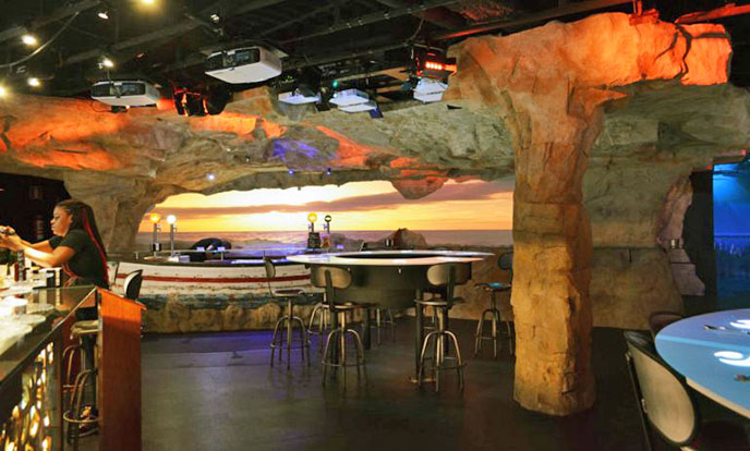 塑石假山.jpg 塑石假山