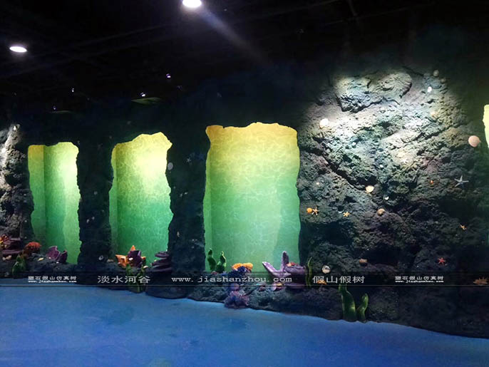 主題洞穴酒店.jpg 主題洞穴酒店