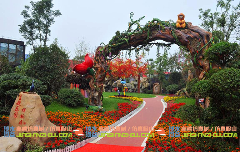 仿真樹(shù)生態(tài)景觀大門