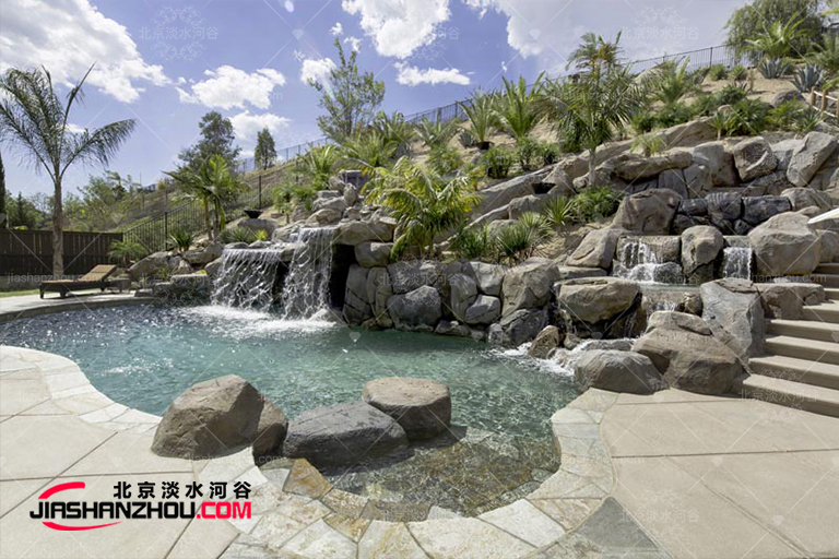 人工假山瀑布.jpg 人工假山瀑布