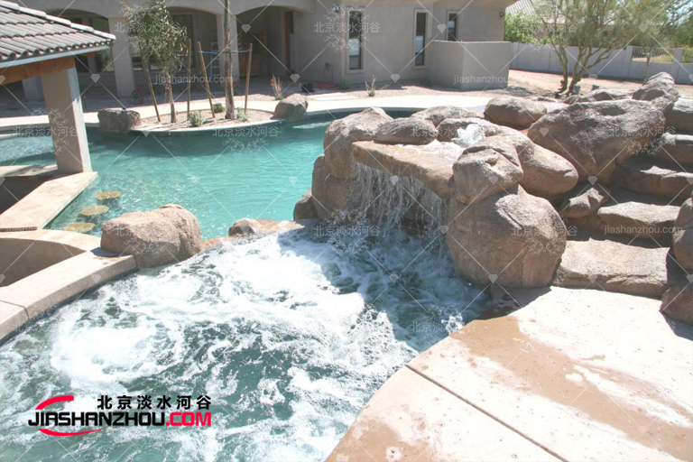 塑石假山.jpg 塑石假山