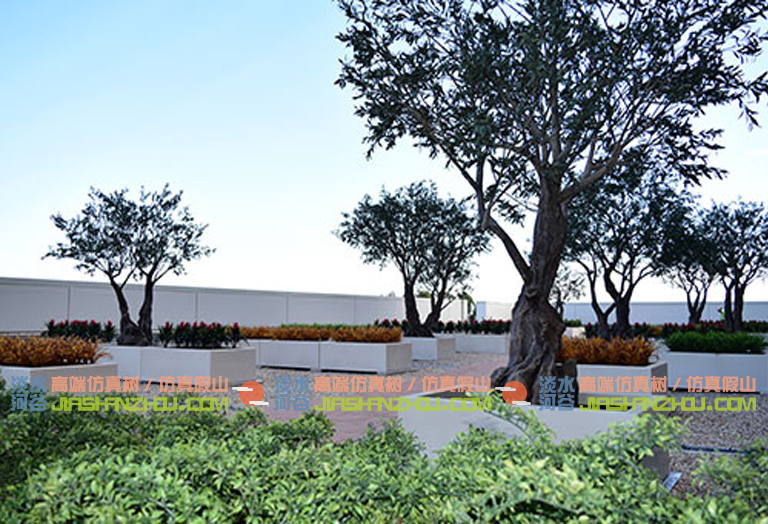 迪士尼仿真樹.jpg 迪士尼仿真樹.jpg