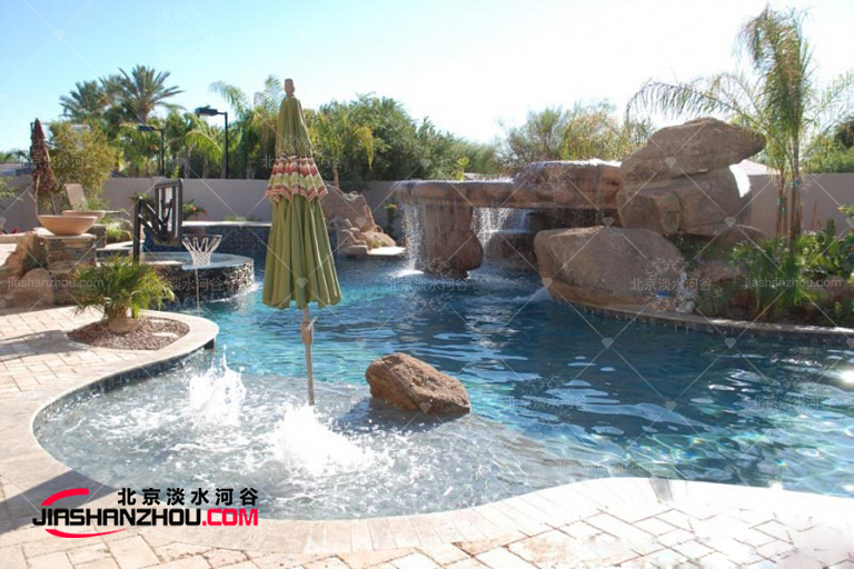 塑石假山.jpg 塑石假山