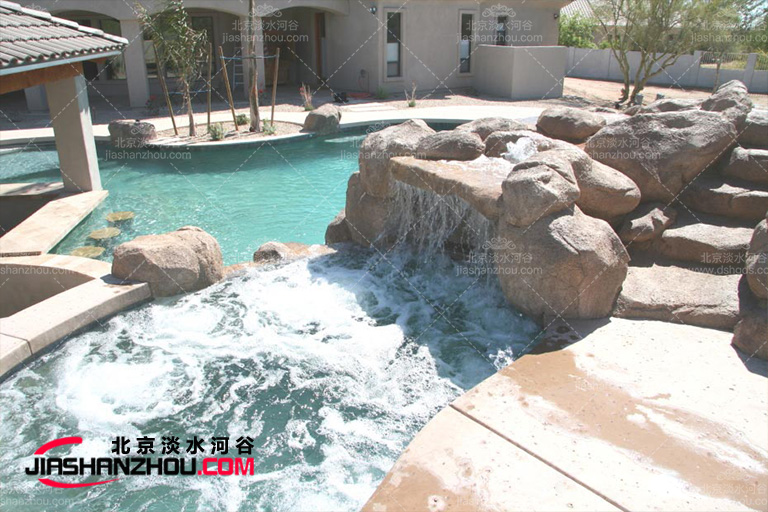 塑石假山.jpg 塑石假山