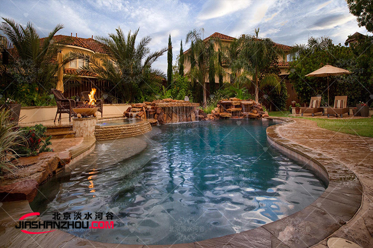 塑石假山.jpg 塑石假山