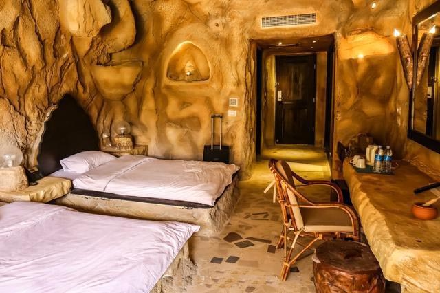 主題山洞酒店.jpg 主題山洞酒店