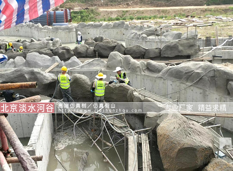 塑石假山.jpg 塑石假山