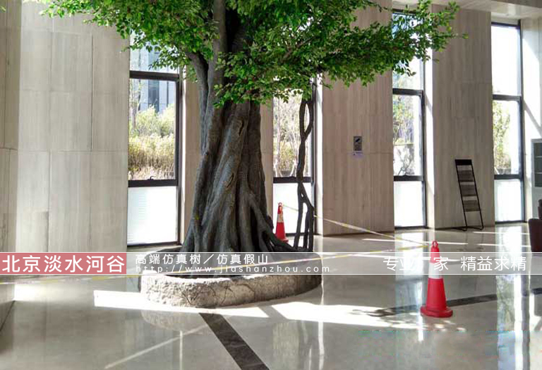 仿真榕樹.jpg 仿真榕樹