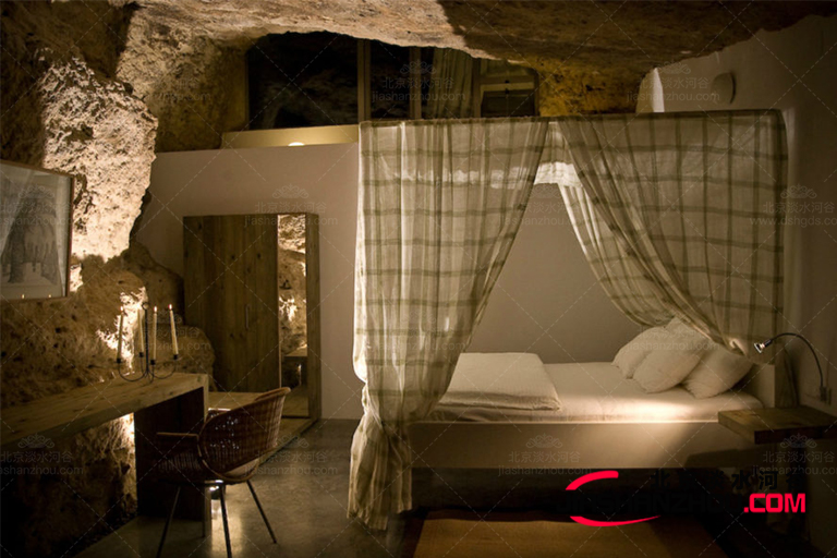 洞型小型旅館.jpg 洞型小型旅館