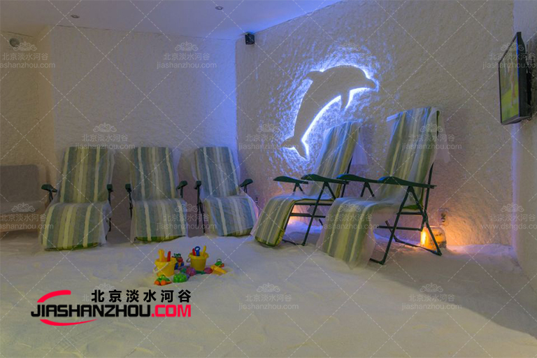 仿真鹽洞轟趴館.jpg 仿真鹽洞轟趴館