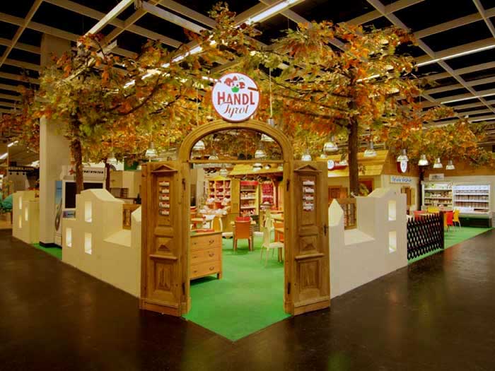 室內(nèi)仿真樹圖片.jpg 室內(nèi)仿真樹圖片