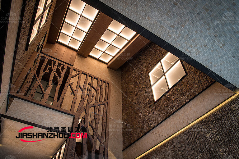 仿真木質(zhì)洞穴酒店.jpg 仿真木質(zhì)洞穴酒店