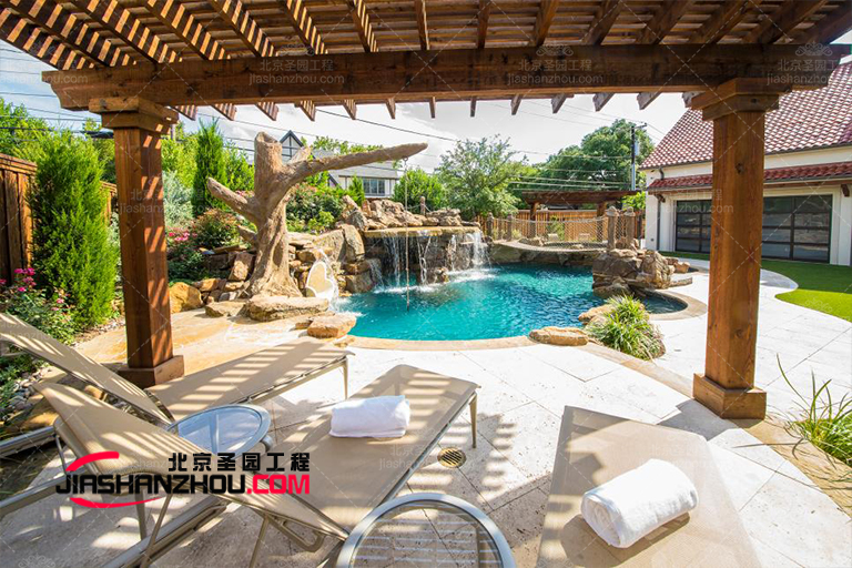 塑石假山.jpg 塑石假山