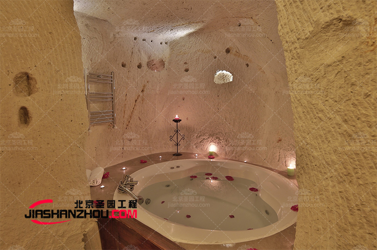 山洞豪宅浴室.jpg 山洞豪宅浴室