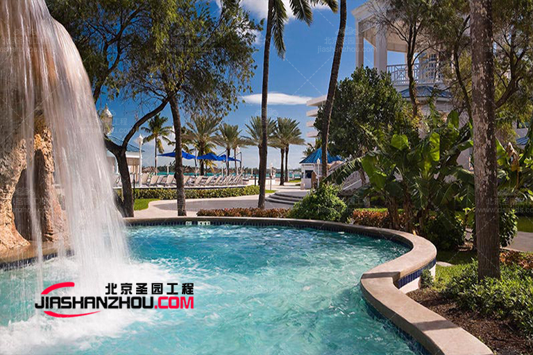 塑石假山.jpg 塑石假山