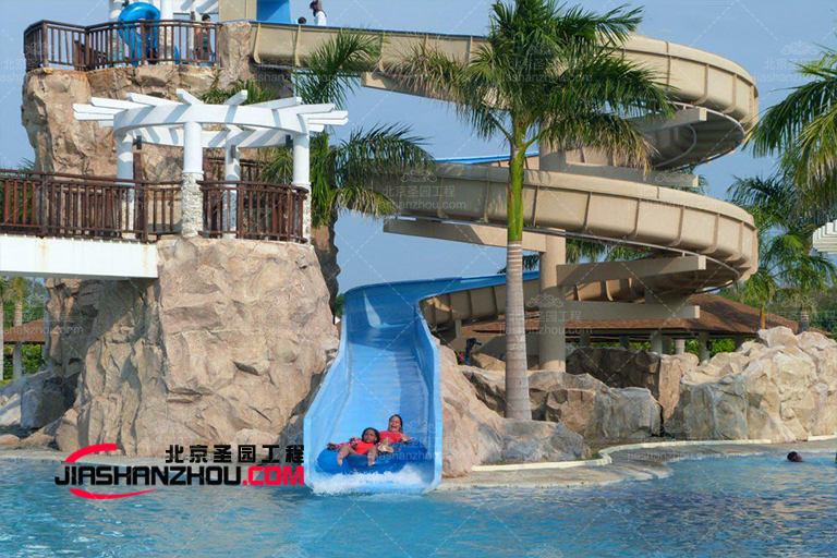 塑石假山.jpg 塑石假山