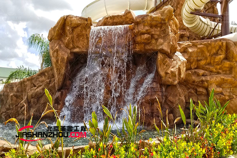 塑石假山水池.jpg 塑石假山水池