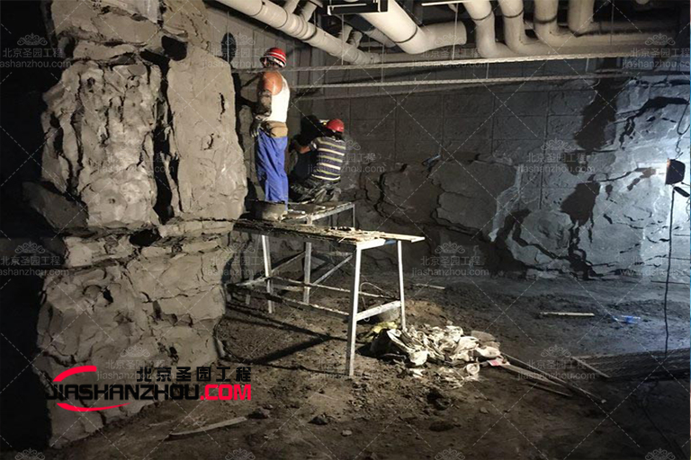 塑石假山水池.jpg 塑石假山水池