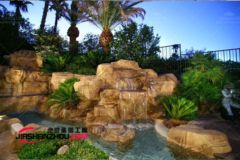 塑石假山.jpg 塑石假山