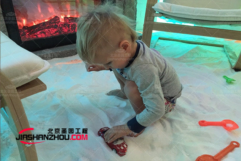 洞穴主題鹽療房.jpg 洞穴主題鹽療房