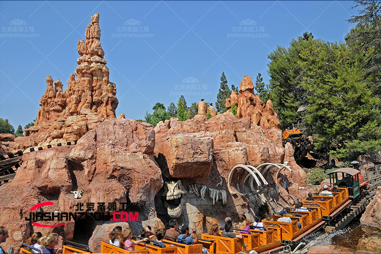 塑石假山.jpg 塑石假山