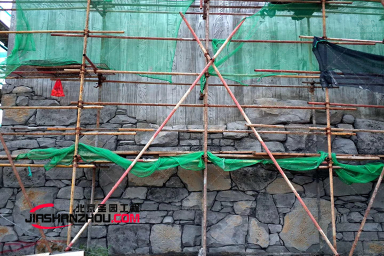 巖洞主題酒店.jpg 巖洞主題酒店