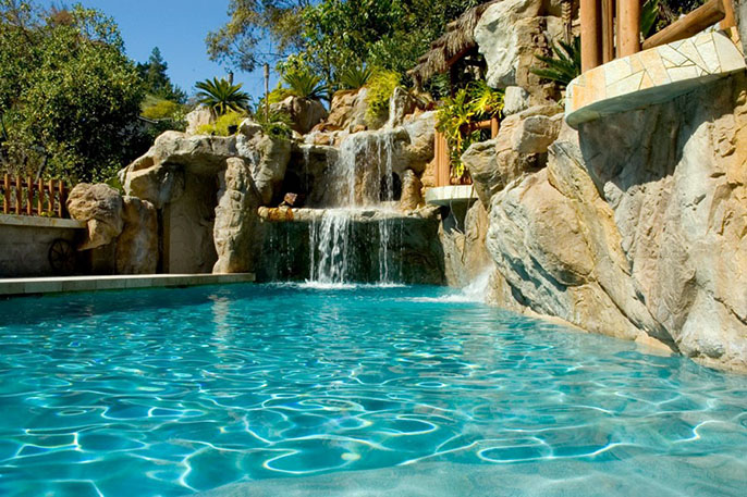 塑石假山.jpg 塑石假山.jpg