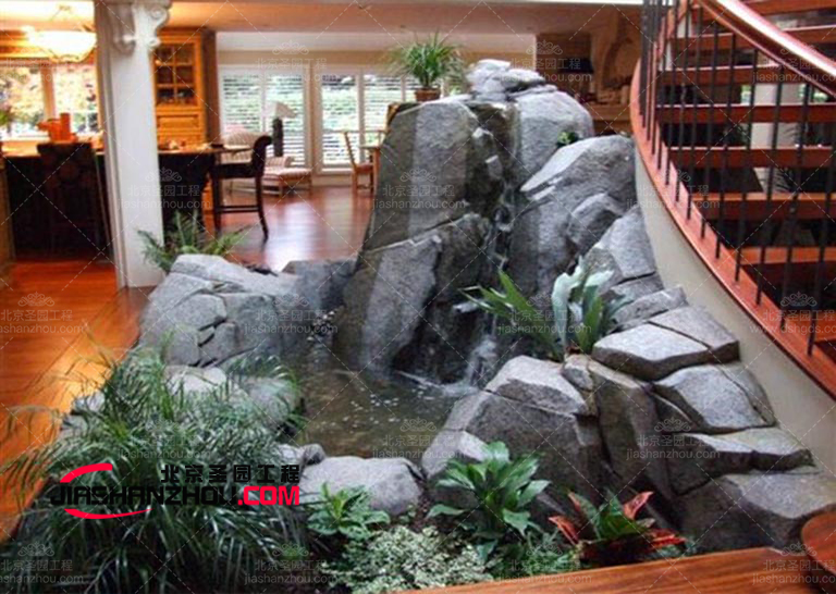 仿真假山.jpg 仿真假山.jpg