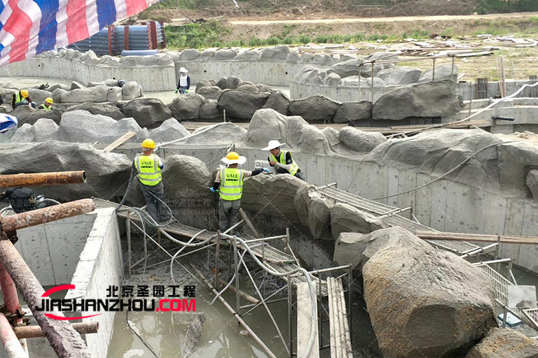 塑石假山.jpg 塑石假山.jpg