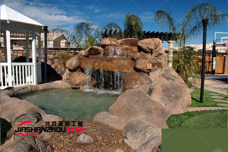 水泥假山.jpg 水泥假山.jpg