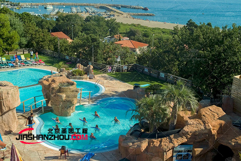 塑石假山.jpg 塑石假山.jpg